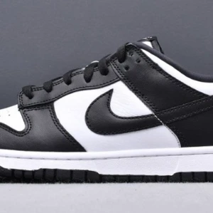 Nike dunk low ”panda” - DS / Brand new. 37,5