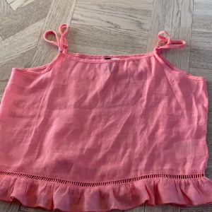 Linne HM  - Använt några gånger, väldigt söt nypris 99