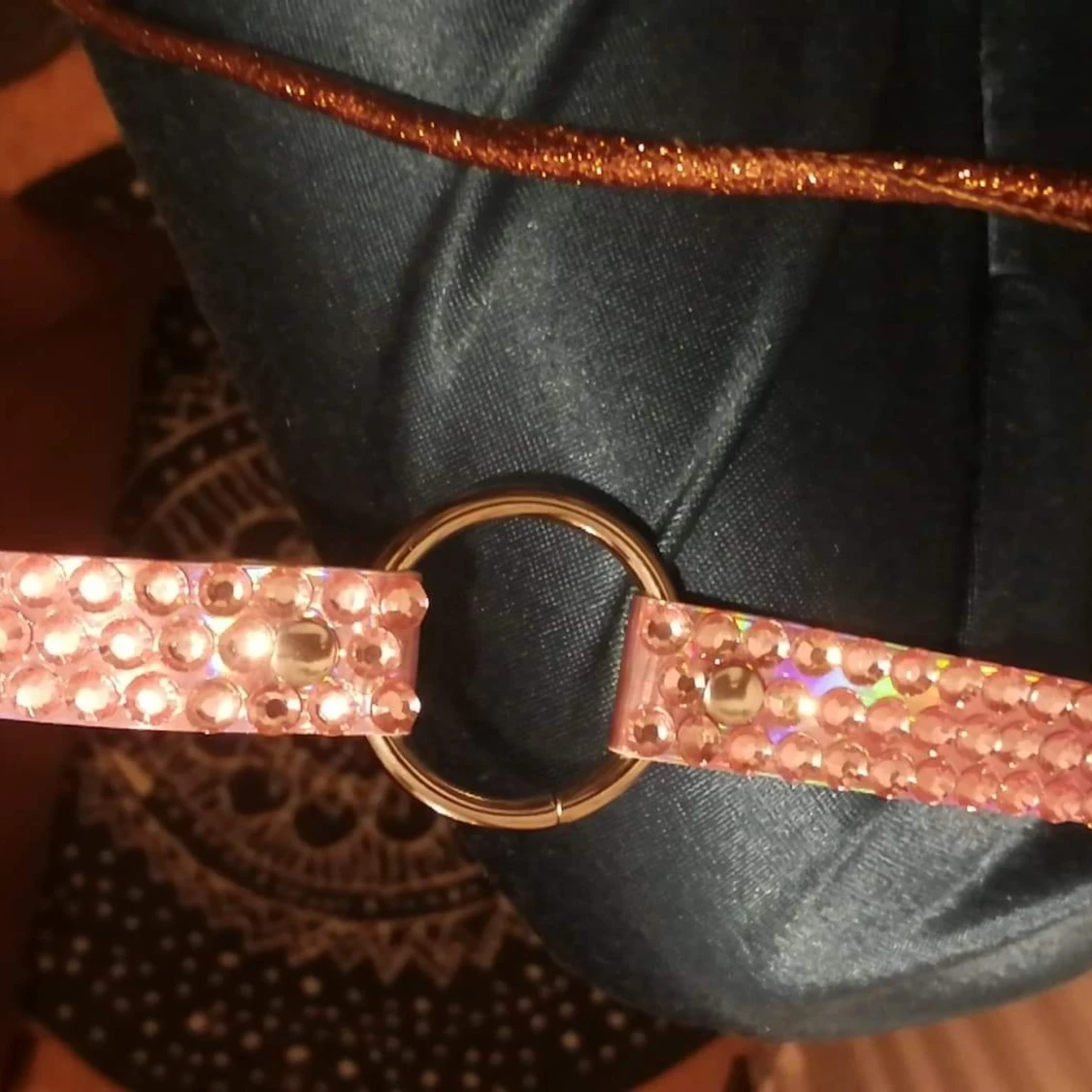 Choker rosa hologram strassten