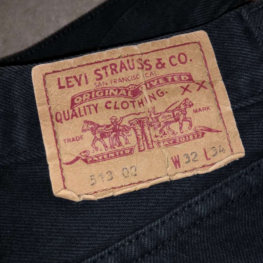 Levi jeans inte använda särskilt mycket. Bra kvalité. Äkta precis som mina andra varor. . Jeans & Byxor.
