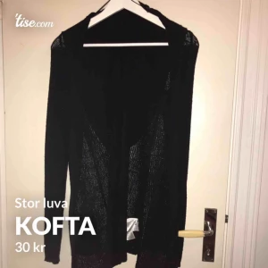  - #luva #kofta tyvärr för liten för mig men när jag kunde ha den så var den är sjuuukt mysig att ha på en sommarkväll🥰💕