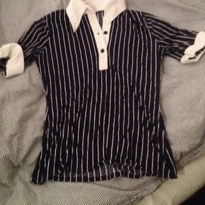  - 70-tals topp från secondhand i Lissabon , har gissat på storleken! 