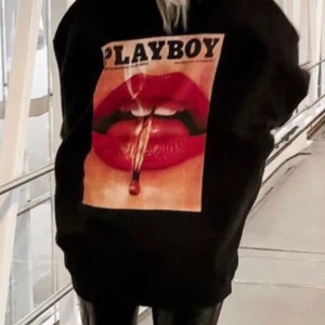 Playboy hoodie  - Missguided X Playboy HÖGSTA BUD 560kr