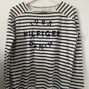 Tommy hilfiger tröja - Vintage 