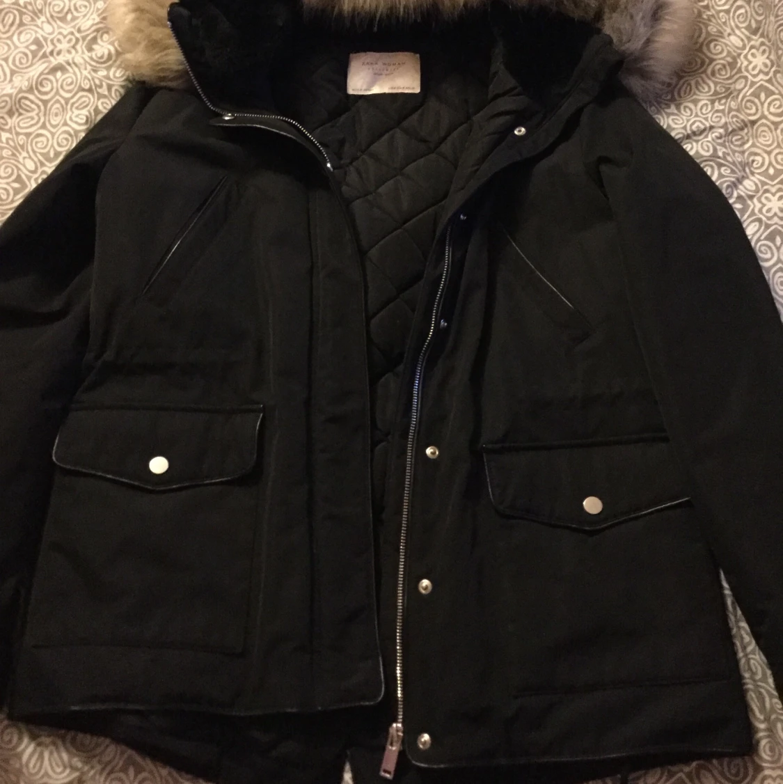 En varm vinter jacka från Zara - 90