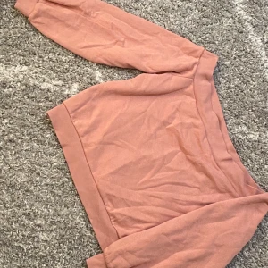 Rosa off-shoulder tröja - Rosa off-shoulder tröja