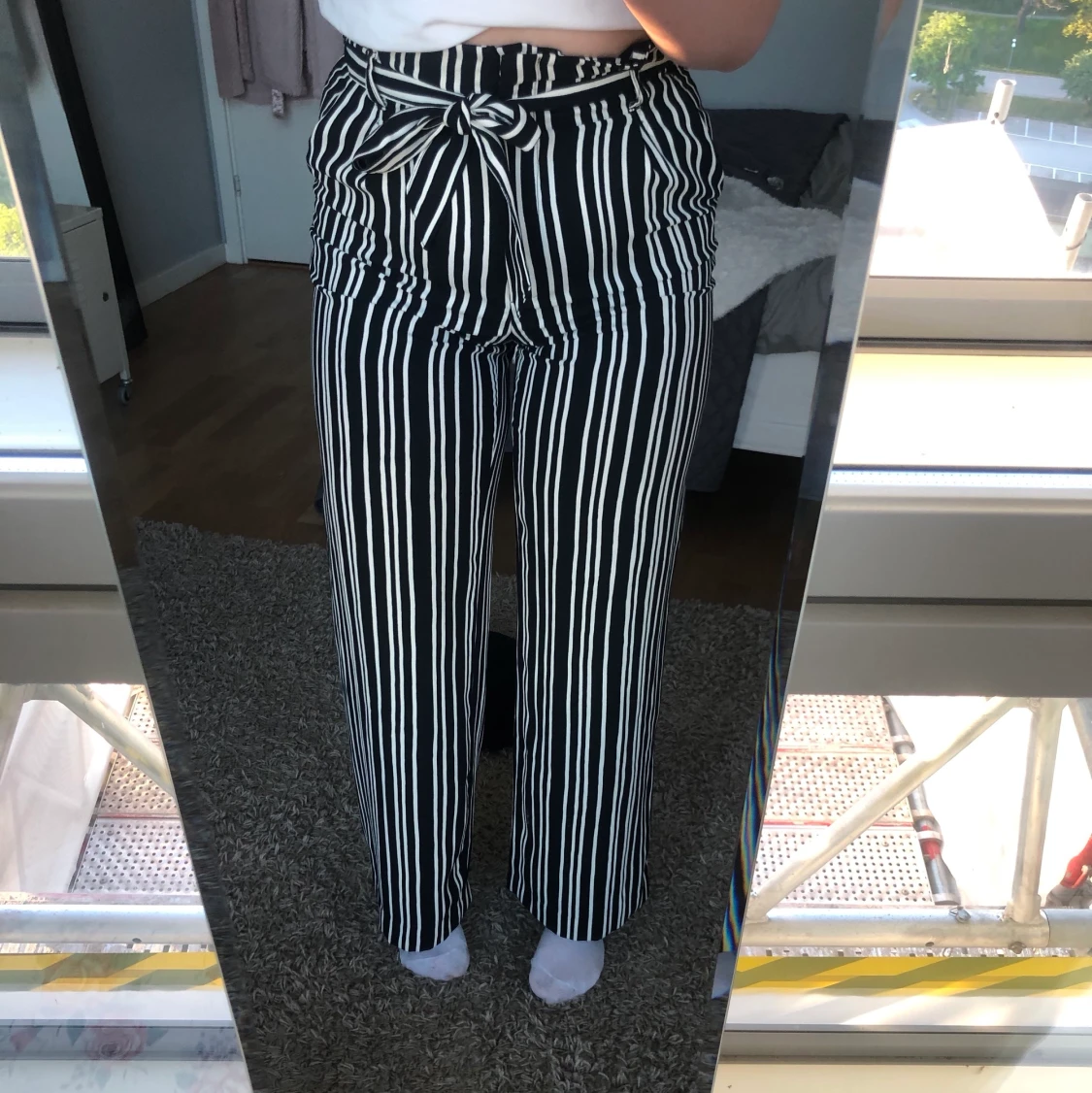 super söta hm byxor  - 90