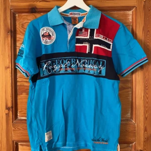 Piketröja - Pikétröja från georaphical norway. Bra skick. Frakt tillkommer