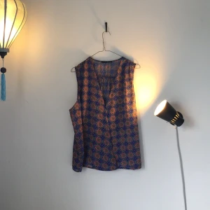  - Fint och svalt linne. Sällan använt. Bra skick! 