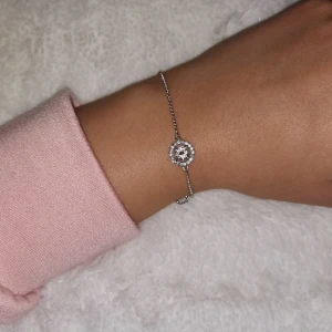 Armband från Lily And Rose - Säljer mitt armband från Lily And Rose, bjuder på frakten 💕