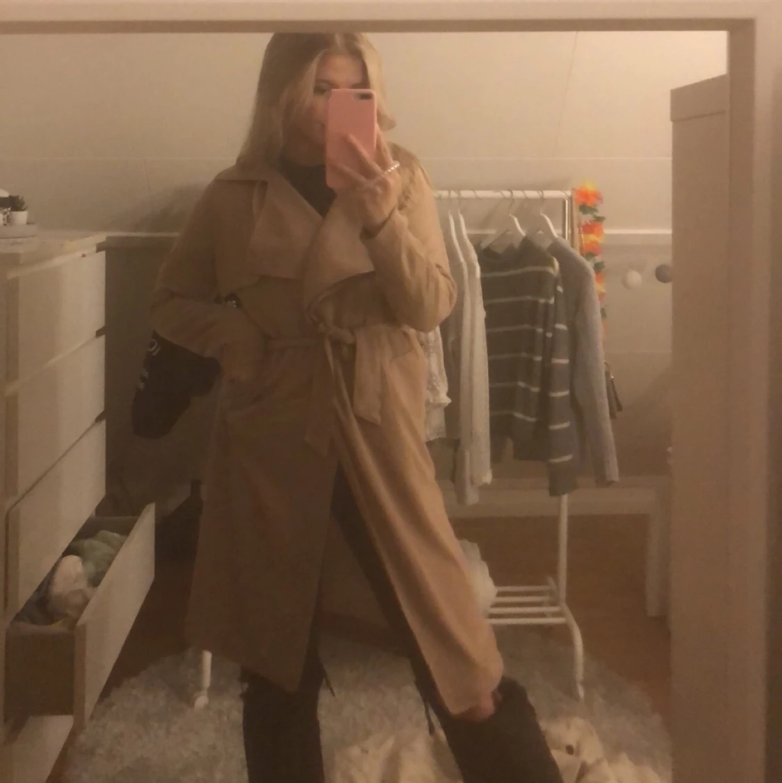 Beige trenchcoat/kappa - 91