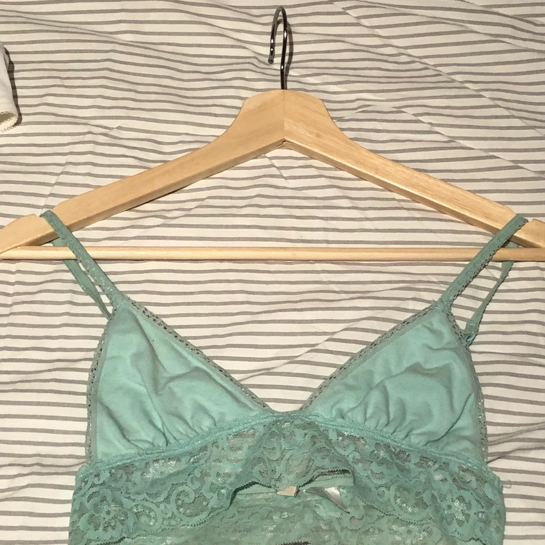 Bh:ar från HM storlek XS/34 - 90