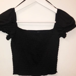 40kr - Köpt ifrån H&M, Storlek XS/S. Säljer pga för liten för endast 40kr. 