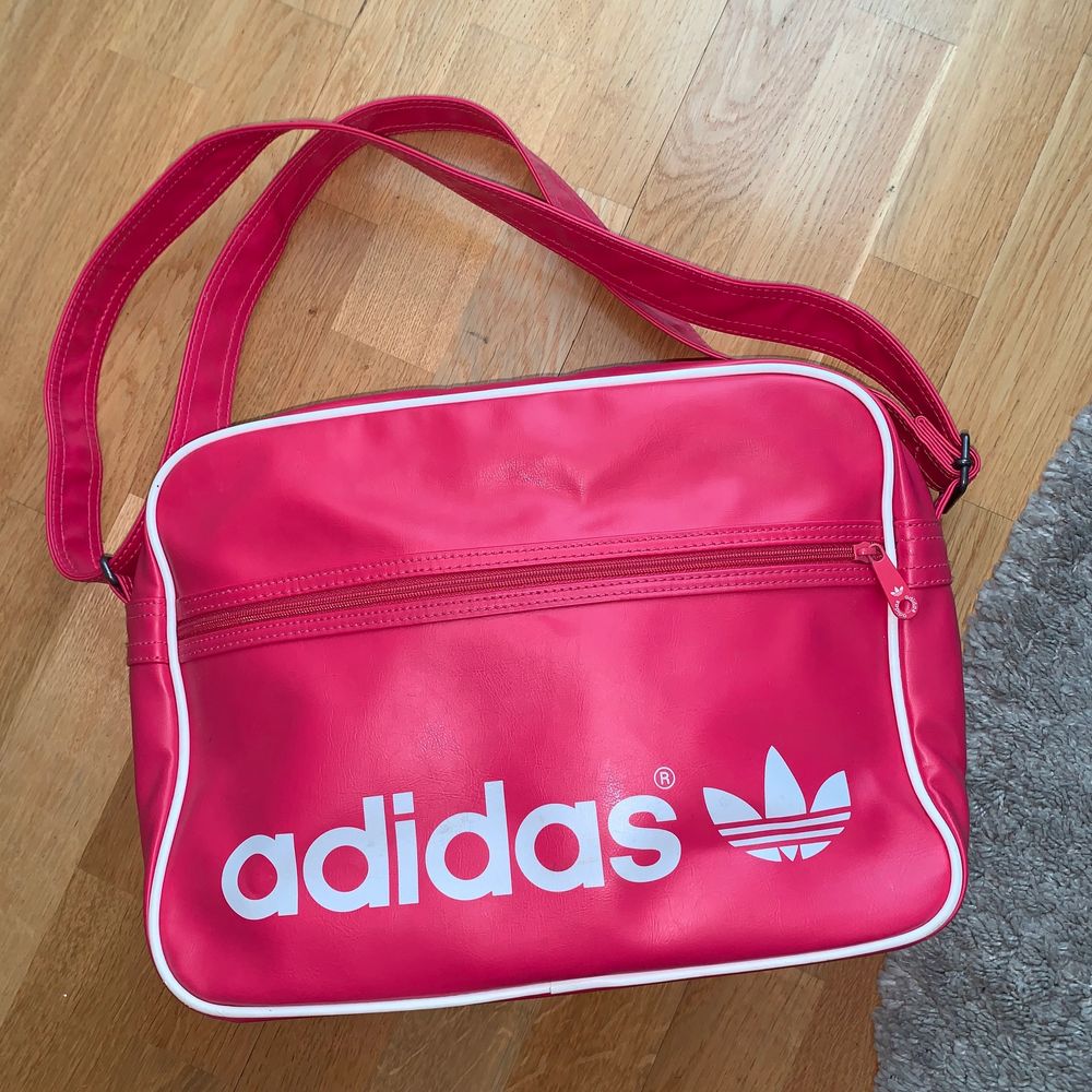 Adidas airliner bag pink | Plick Second Hand