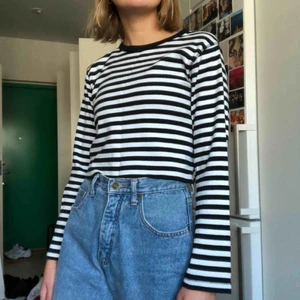  - Randig tröja köpt second hand