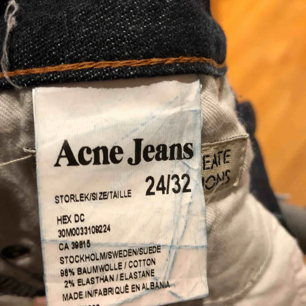 Acne jeans strl: 24/32 i gott skick. . Jeans & Byxor.