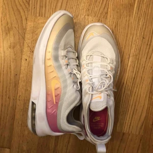  - Använda till en fotografering en gång. Som nya! 