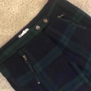  - Stretchiga coola byxor från HM, inköpta förra året.