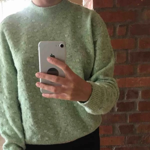  - En mysig sticka tröja. Använd ett fåtal gånger 