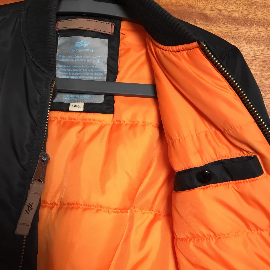 Alpha Industries jacka stl. S - 90