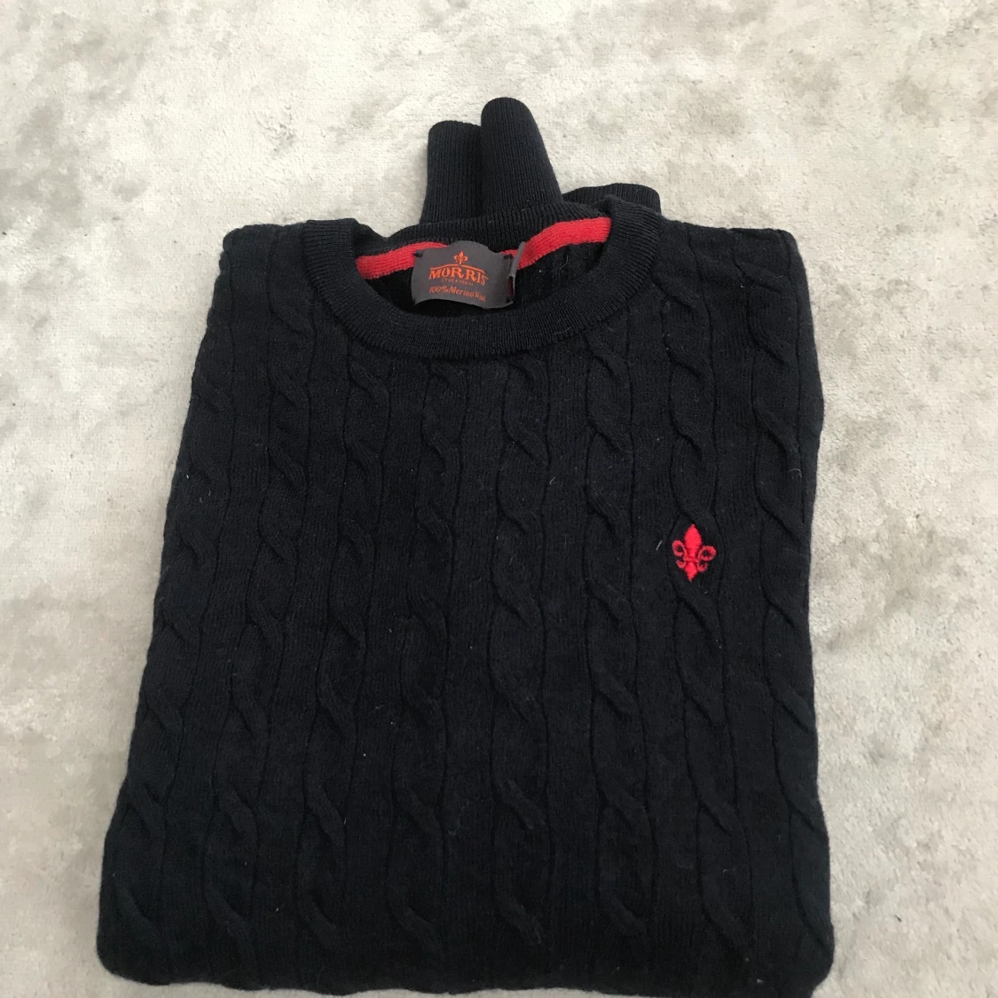 Morris kabelstickad tröja