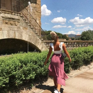 Kjoool - Snygg och trendig kjol, kom med bud!