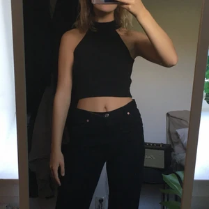 linne  - Så himla najs ribbat linne ifrån Gina tricot i storlek S,  120kr, köparen står för frakten, skriv timm mig om du är intresserad 💕💕