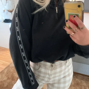 Half-zip weekday/Fila - Köpt på secondhand men bra skick!!🖤