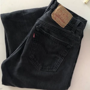 levi’s ribcage straight jeans  - säljer mina favorit jeans då de är förstora för mig. Kan mötas upp i Malmö eller frakta💕
