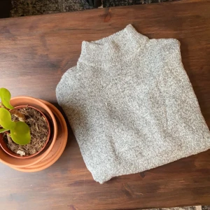 Tjocktröja - Superskön polotröja från GinaTricot i tjockaretyg. Supermysig 🍂🍂