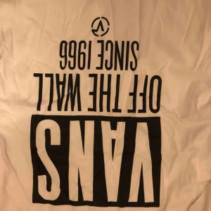  - vans longsleev i oversize modell