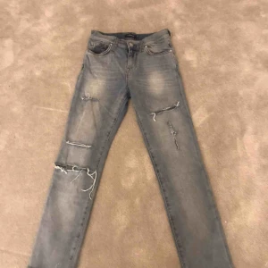  - Hej!  Jag säljer mina j.Lindberg jeans nästa aldrig använda fint skick 300kr🤍