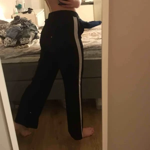  - Kostymbyxor från Pearl, säljer pga av att dom har blivit för korta för mig. 