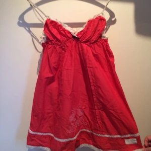 Nästan helt oanvänd röd Odd molly klänning/tunika - Nästan helt oanvänd röd Odd molly klänning/tunika
