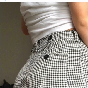  - Ett par favoritbyxor från förra säsongens & Other stories som tyvärr knappt använts. 