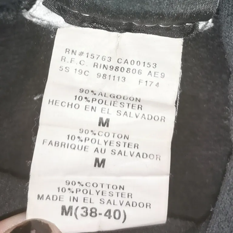 Säljer min Thrasher hoodie då den inte används längre, den är i fint skick. Vid flera intresserade blir det budgivning✨ (kan både frakta eller mötas upp i Umeå) . Hoodies.