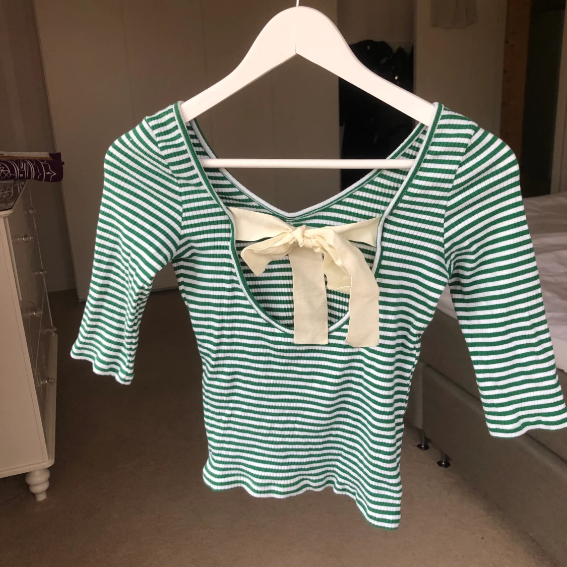 Grön randig topp  - 90