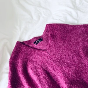 Bikbok Wool Blend - Den absolut mysigaste lila tjocktröjan! I storlek XS men passar även S-M.