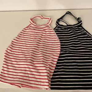 2 toppar i strl S/M - Super fina toppar, de är i super bra skick aldrig använts. De är i storlek S/M. Vid fler frågor så får ni gärna kontakta mig🤍