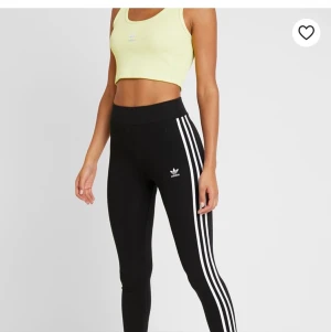 Adidas leggings/tights - Adidas träningstights stl XS