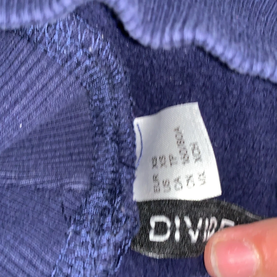 Mörkblå tröja - 90