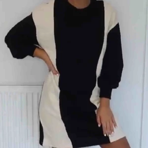  - Sweatshirt klänning från Zara i strl M. Jätteskön en kallare dag. 
