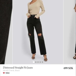 NAKD JEANS - Beställde dessa i två olika storlekar och därför tänkte jag kolla om det finns intresse för dessa ( slut på hemsidan i denna storlek 32) flera som var intresserade och högsta budet ligger på 450kr