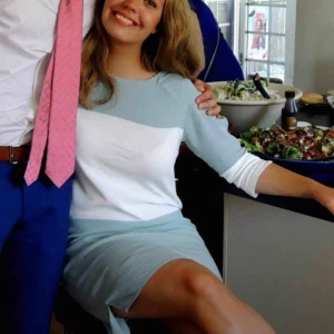  - Klänning från Second Female passar alltså från XS till liten M