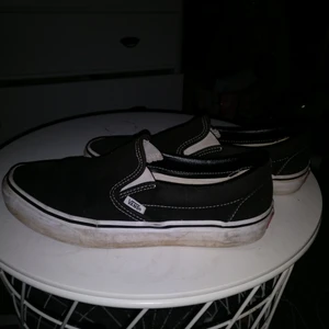  - Välanvända, men inget slitage :) Du som köpare står för frakt, meddela mig om du har några frågor :) 