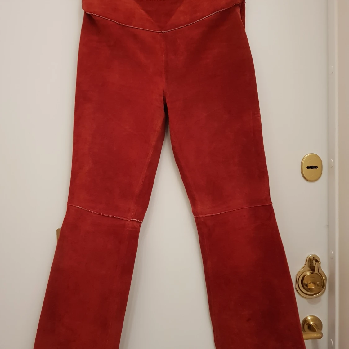 Röda mockabyxor stl 36-38