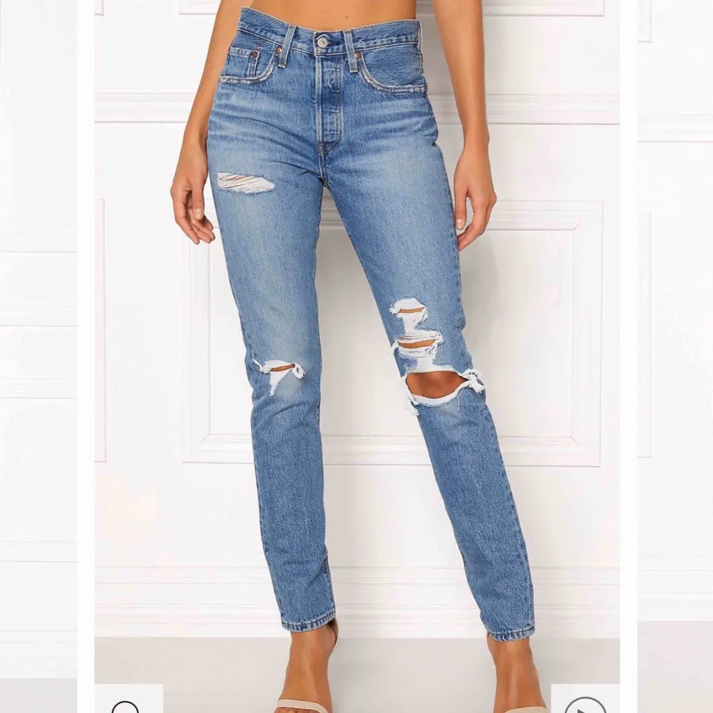 Levis jeans 501! Används sparsamt, säljer pga att de ej passar mig längre!. Jeans & Byxor.