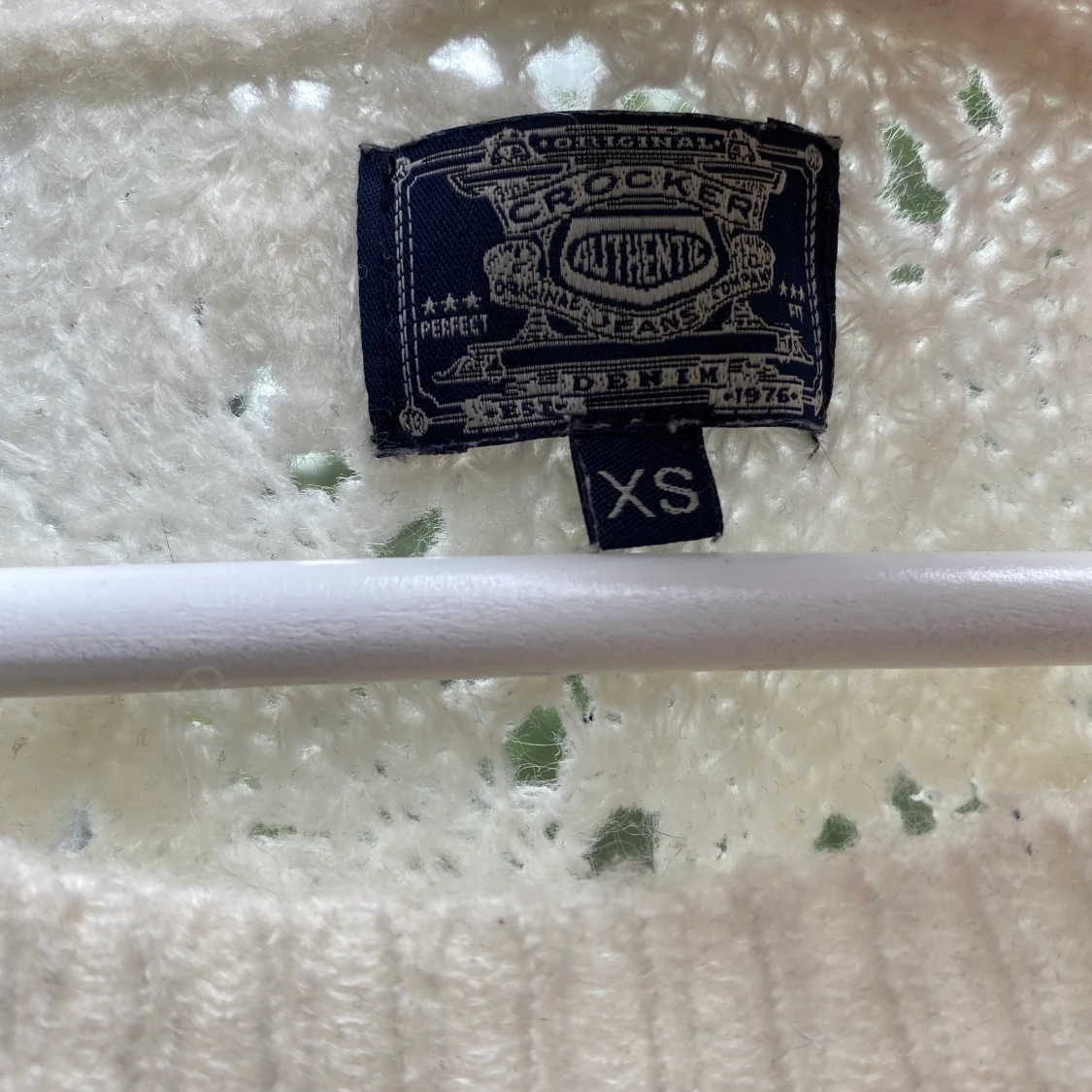 Kortare stickad vit tröja XS - 90