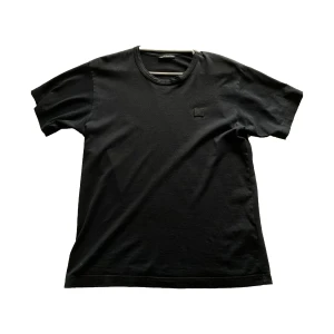 Acne tröja - Säljer en Acne tröja i Small, Säljer för 450kr