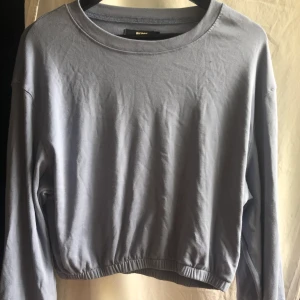 Tröja - Jätteskön tröja från BikBok i nyskick